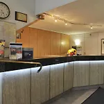 Molitor Hotel 3*